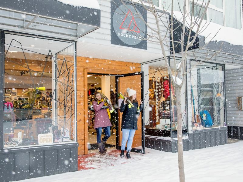 Cyber monday ski gear clearance